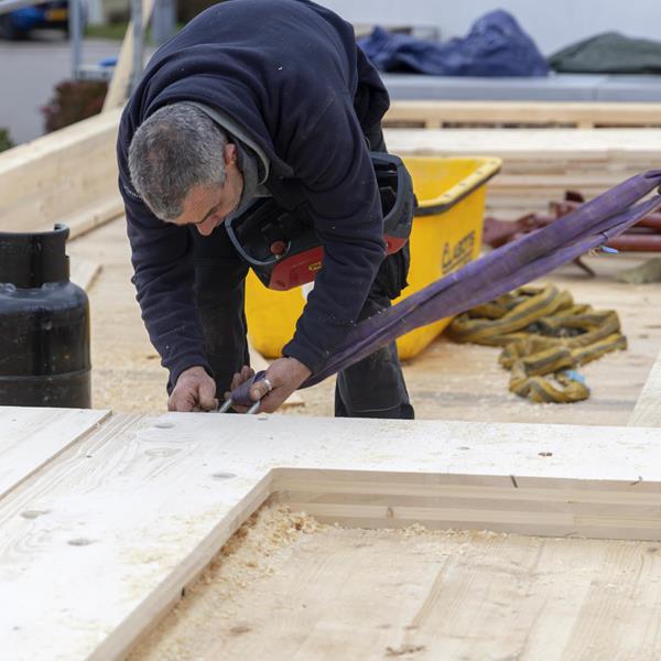 Un service complet dans la construction en bois massif