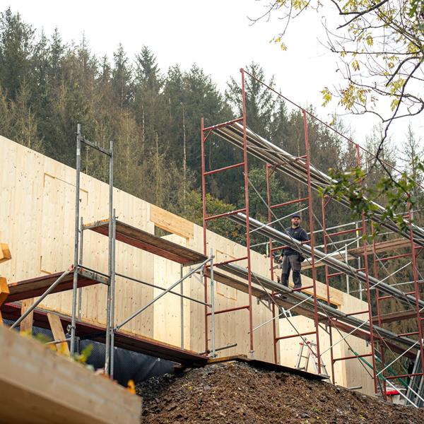 Massiefhouten woning in Steffeshausen (B)