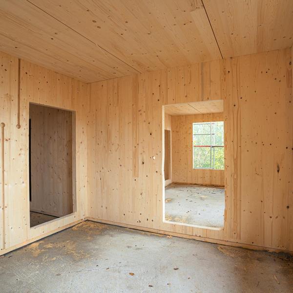 Massiefhouten woning in Steffeshausen (B)